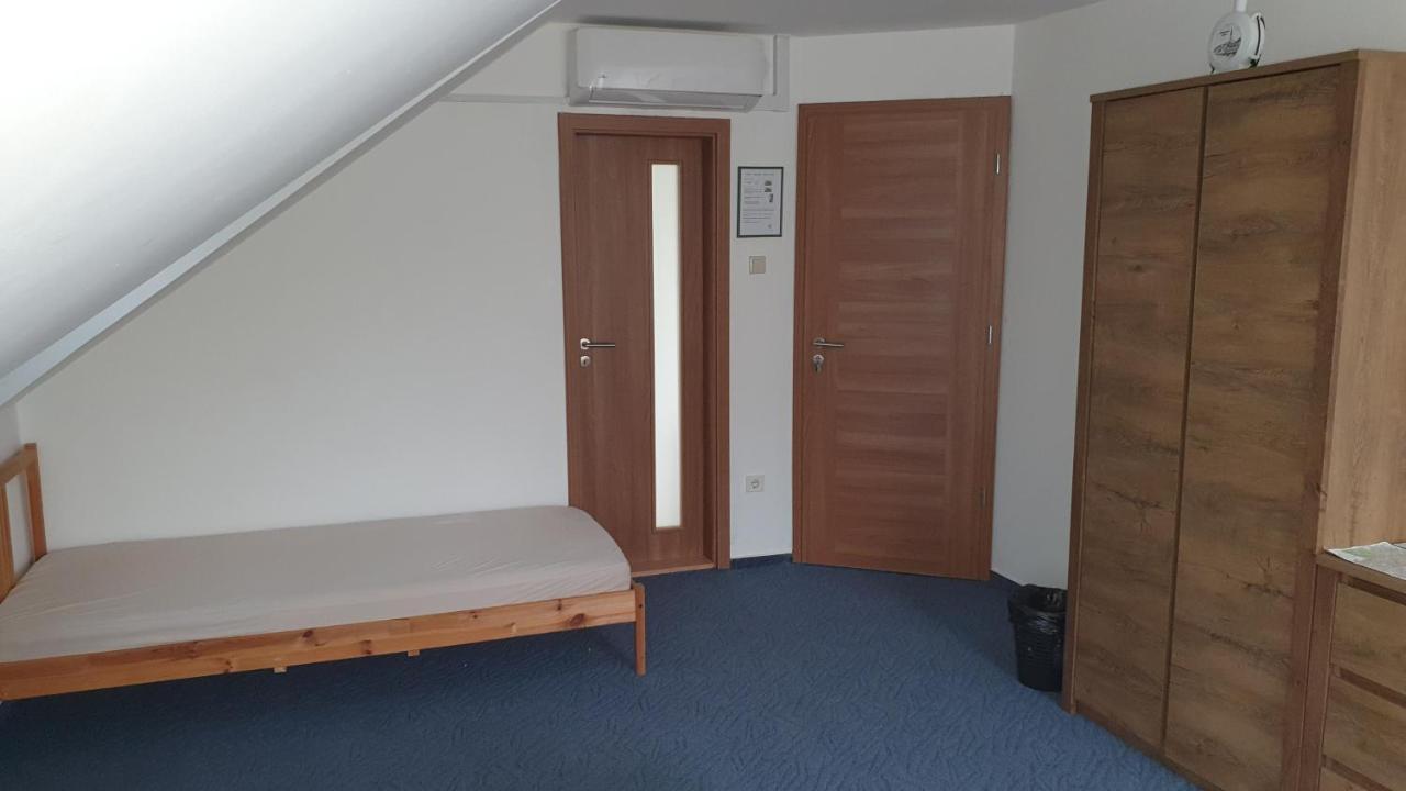 Veszprém Room *
